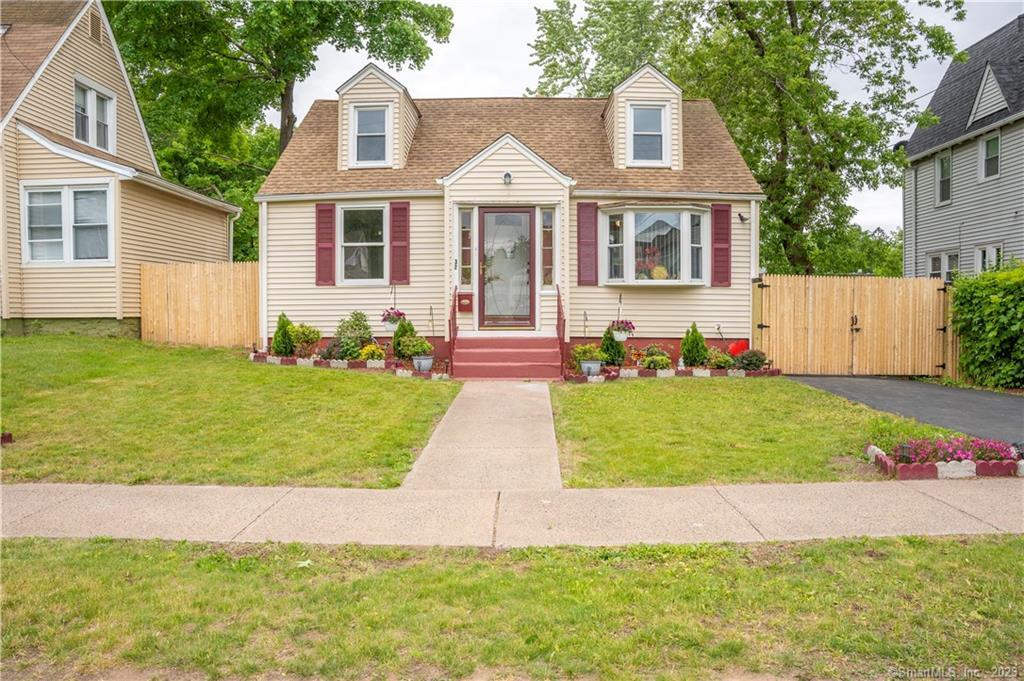 32 Skitchewaug Street Windsor CT 06095