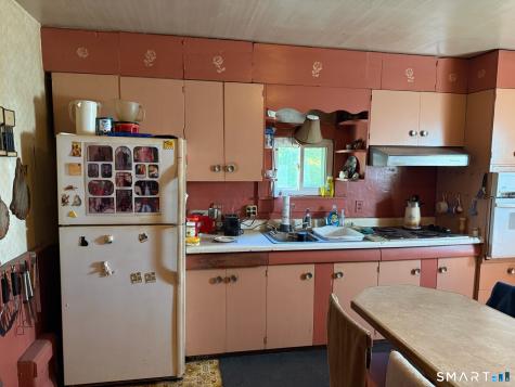 804 Walnut Hill Road Thomaston CT 06787