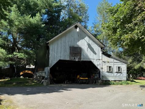 804 Walnut Hill Road Thomaston CT 06787