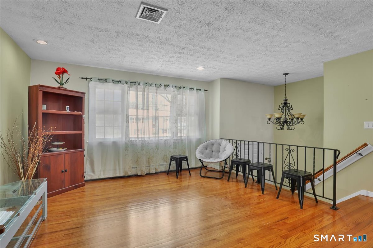 68 Eagle Place West Haven CT 06516