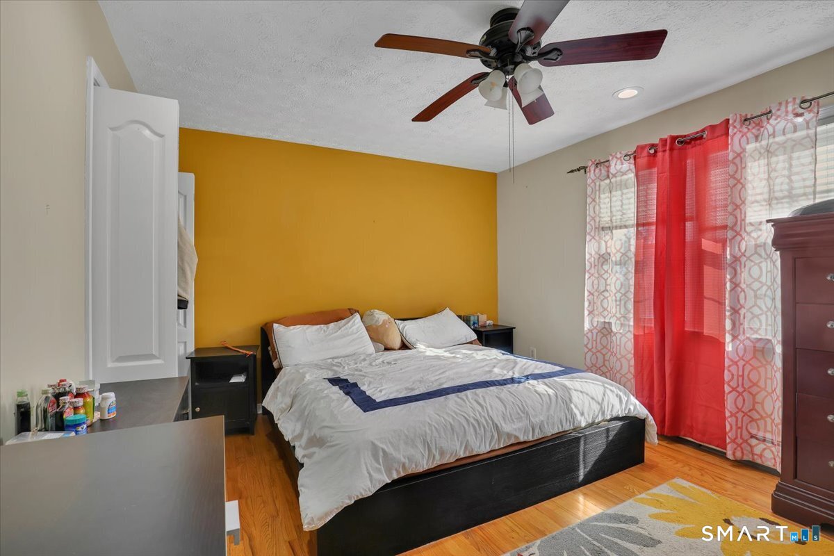 68 Eagle Place West Haven CT 06516