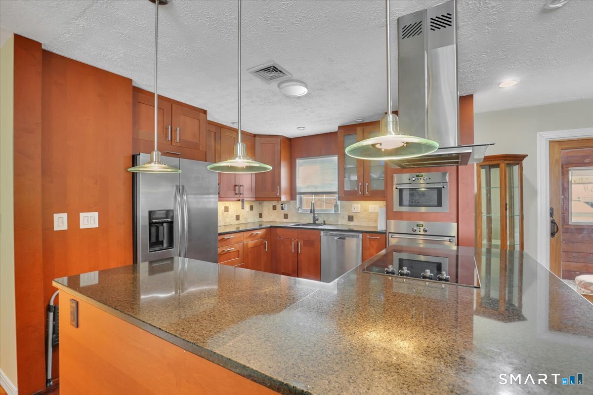68 Eagle Place West Haven CT 06516