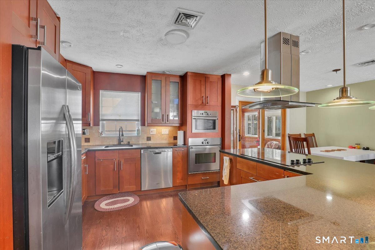 68 Eagle Place West Haven CT 06516