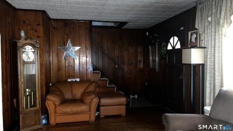 17 Ridgeview Road Meriden CT 06451