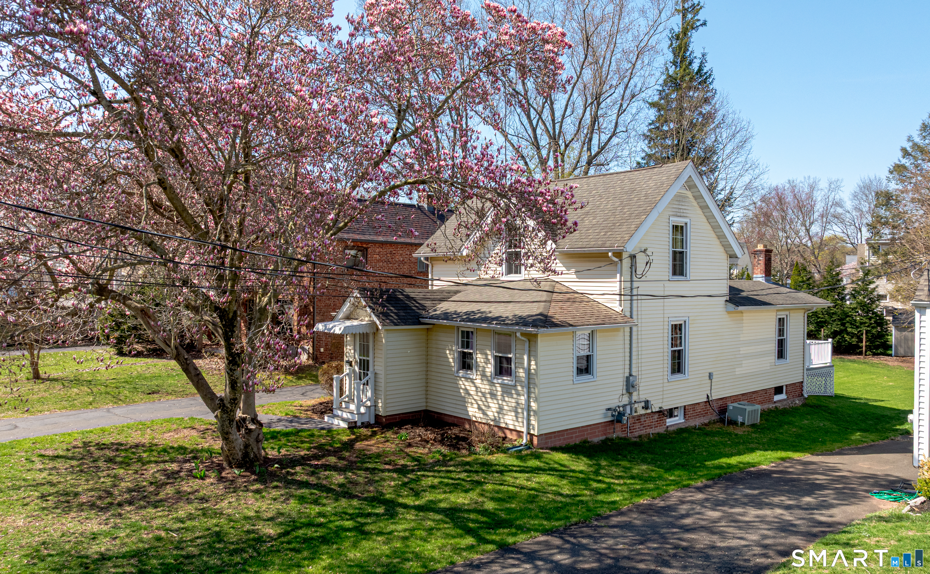 22 Colony Street Hamden CT 06518