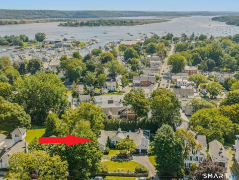 27 Prospect Street Essex CT 06426