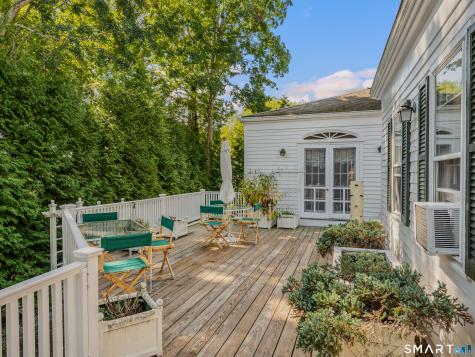 27 Prospect Street Essex CT 06426