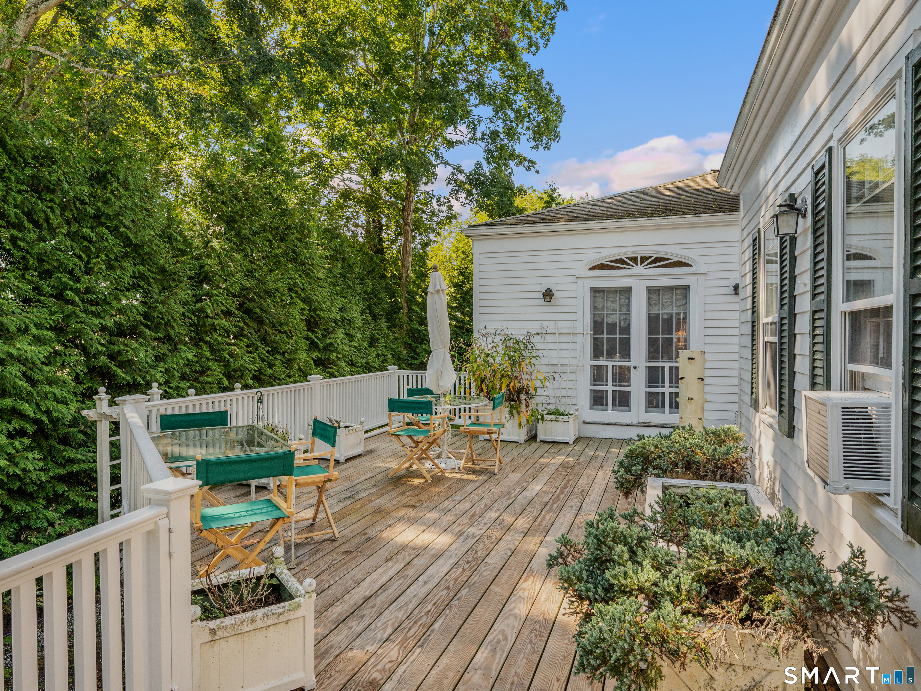 27 Prospect Street Essex CT 06426