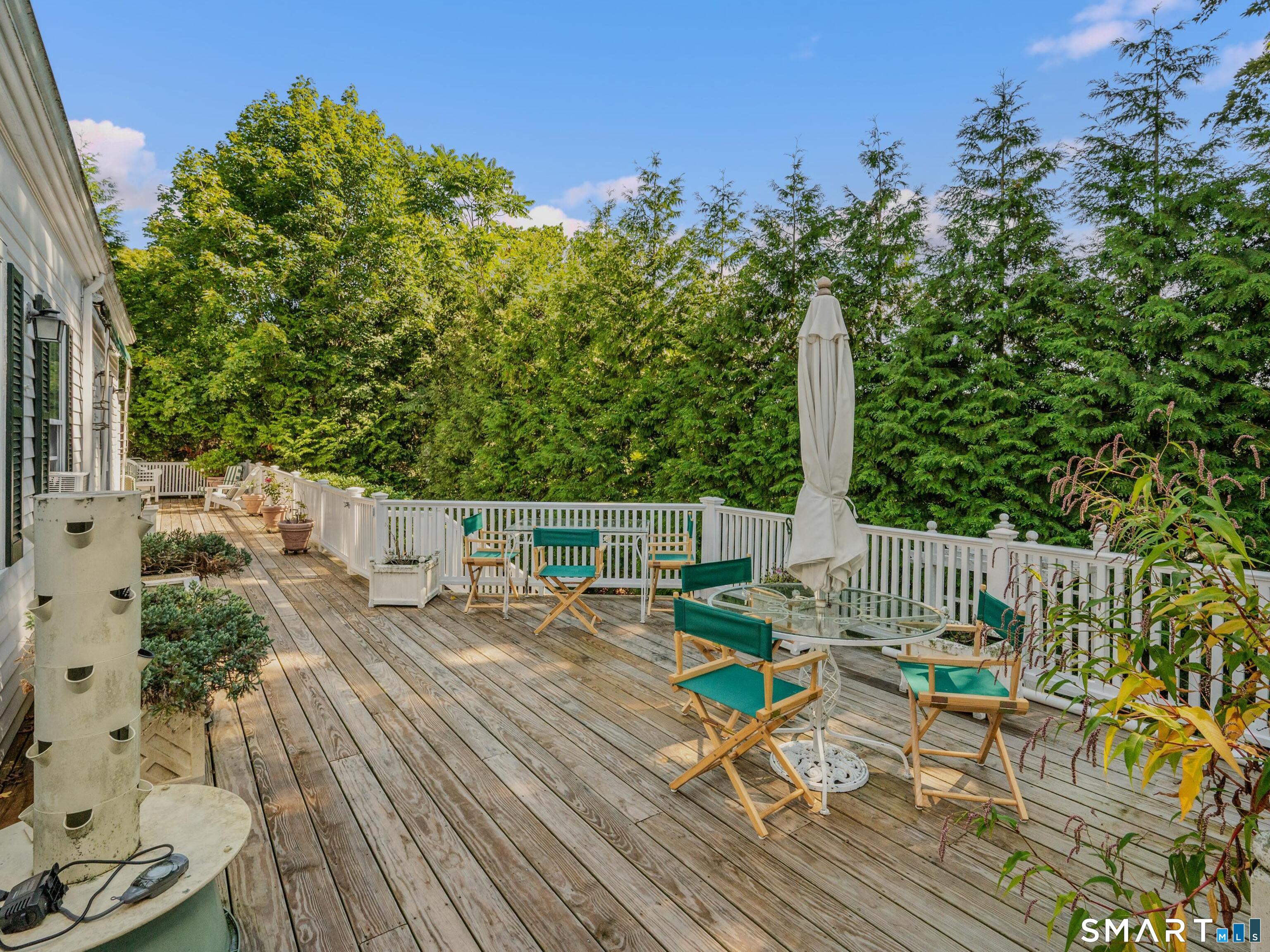 27 Prospect Street Essex CT 06426