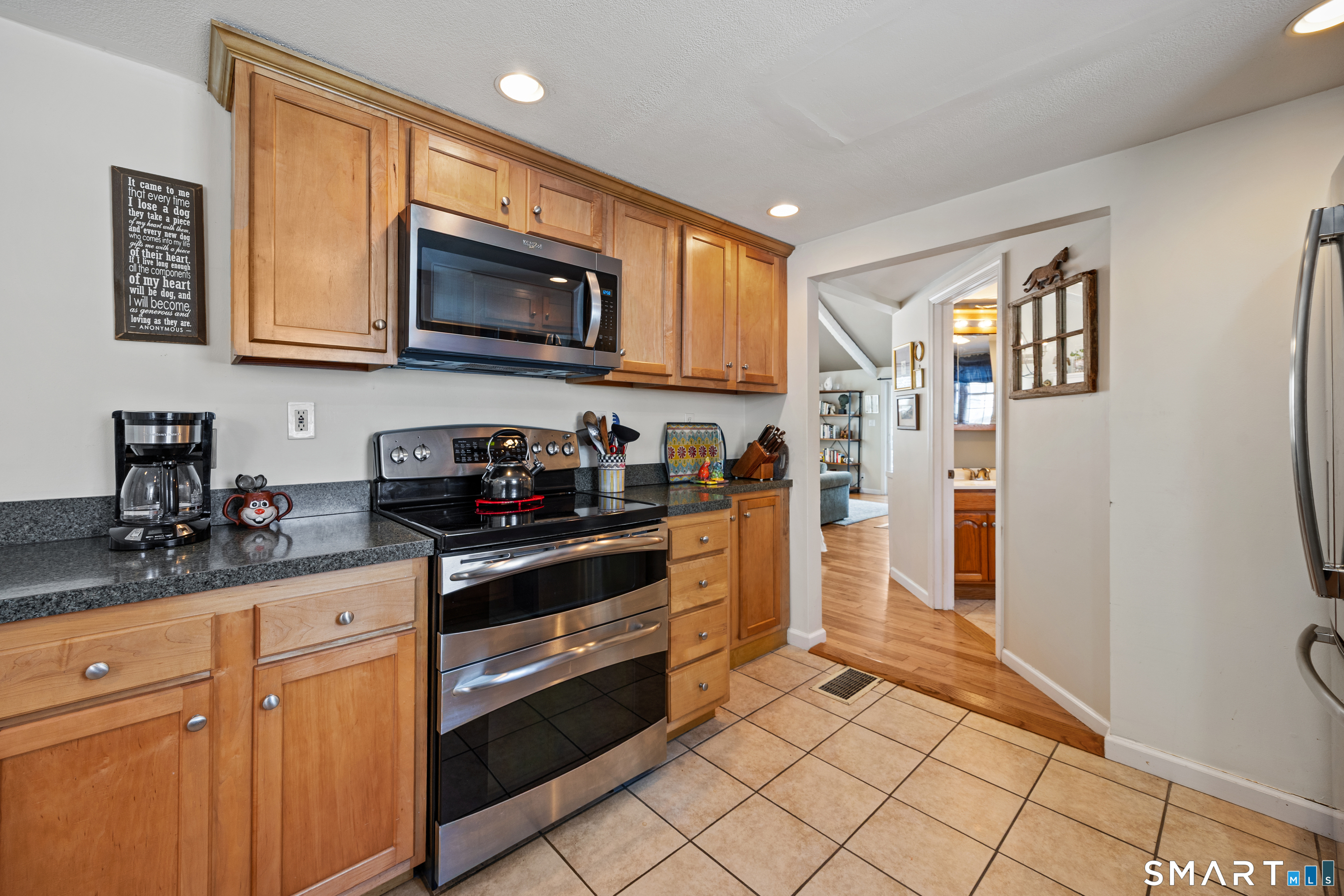 28 Davis Road New Hartford CT 06057