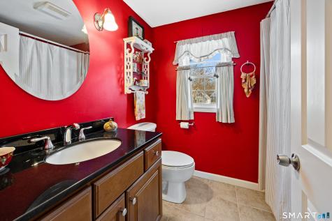 28 Davis Road New Hartford CT 06057