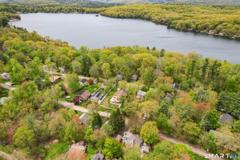 28 Davis Road New Hartford CT 06057