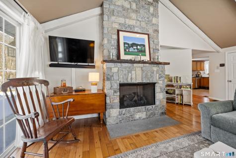 28 Davis Road New Hartford CT 06057