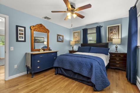 17 Valley Stream Drive Danbury CT 06811