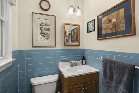 17 Valley Stream Drive Danbury CT 06811