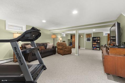 17 Valley Stream Drive Danbury CT 06811
