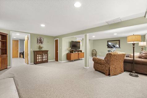 17 Valley Stream Drive Danbury CT 06811
