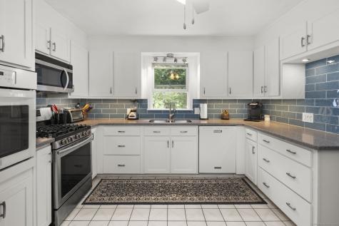 17 Valley Stream Drive Danbury CT 06811