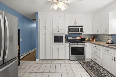 17 Valley Stream Drive Danbury CT 06811