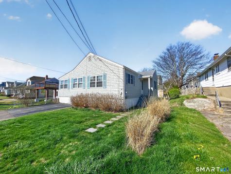 21 Tautog Street Groton CT 06340