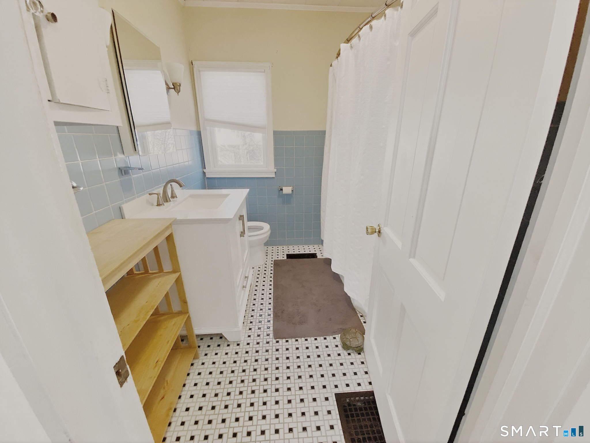 21 Tautog Street Groton CT 06340