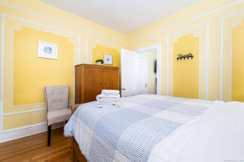 8 Pearl Street Groton CT 06355