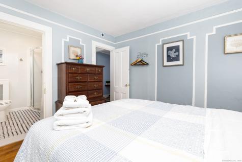 8 Pearl Street Groton CT 06355