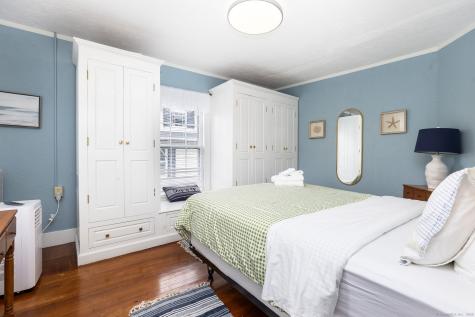 8 Pearl Street Groton CT 06355