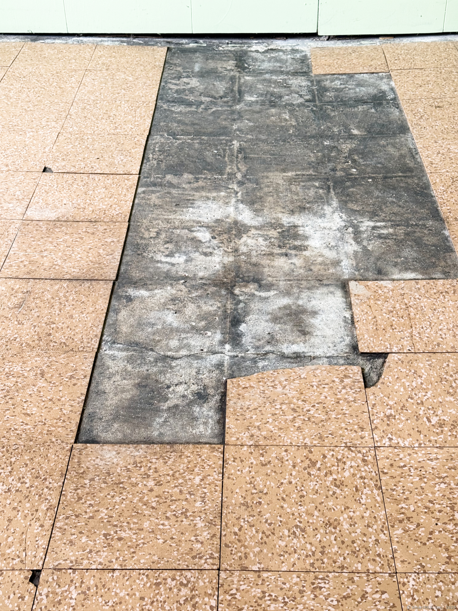 129 Glenview Drive Newington CT 06111