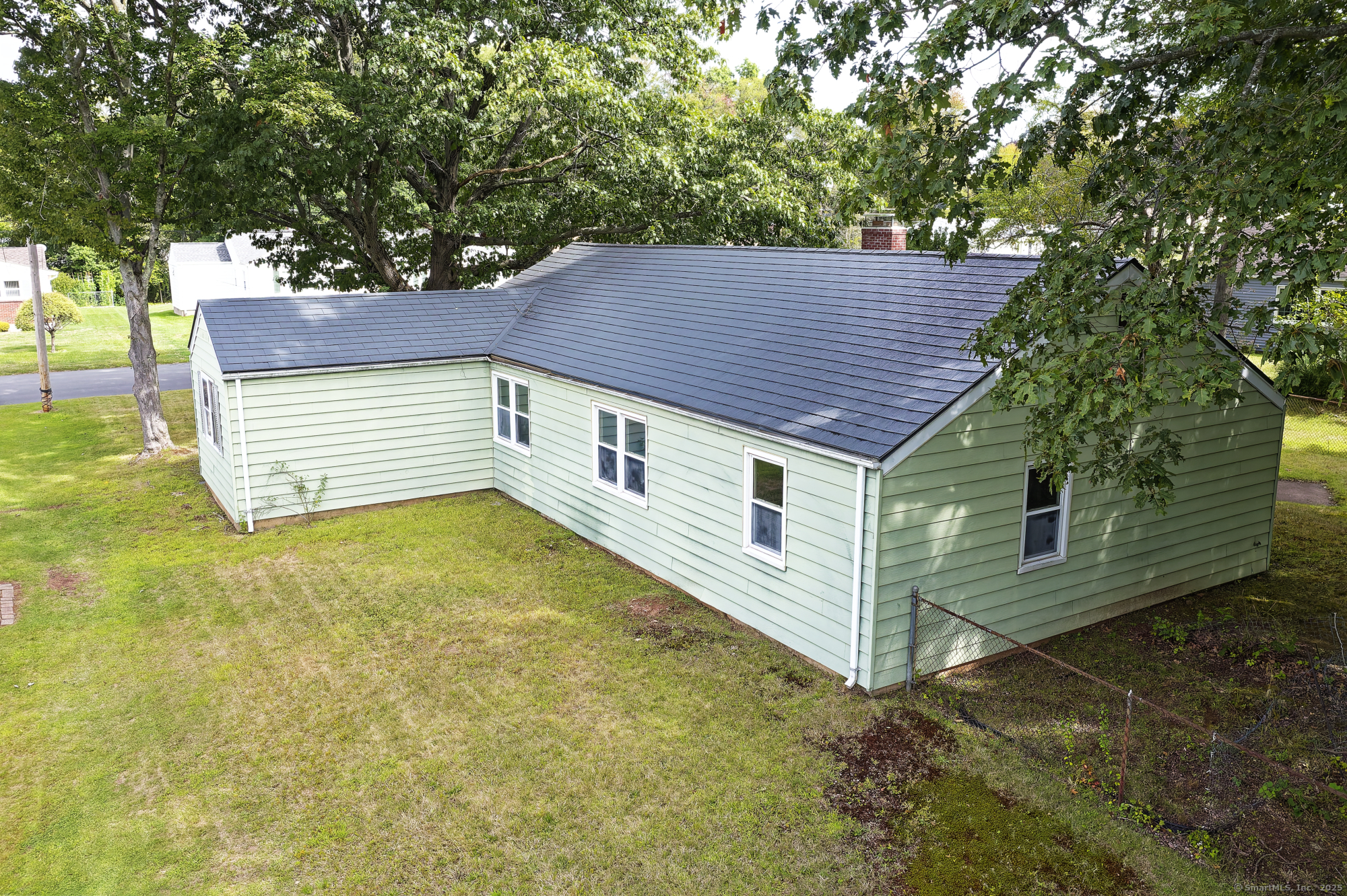 129 Glenview Drive Newington CT 06111