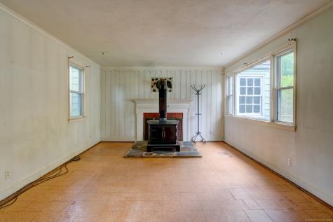 129 Glenview Drive Newington CT 06111