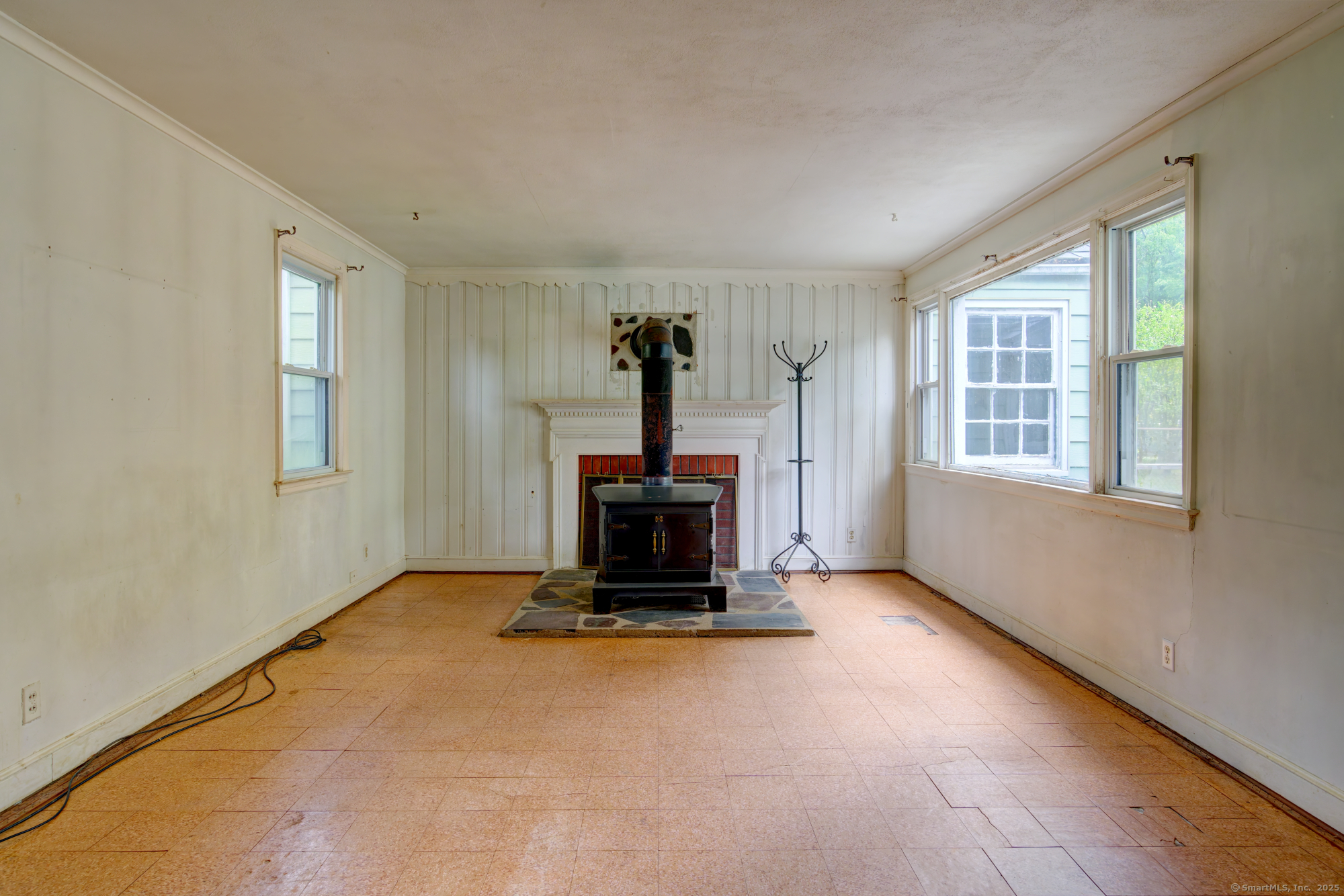 129 Glenview Drive Newington CT 06111