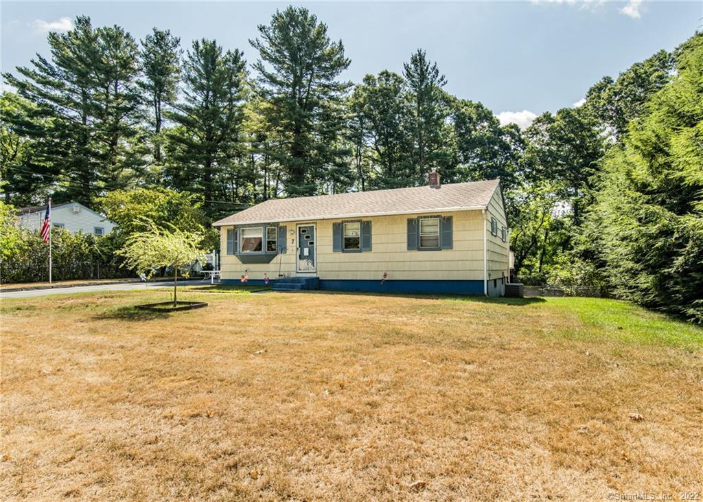 7 Robin Road Plainfield CT 06374