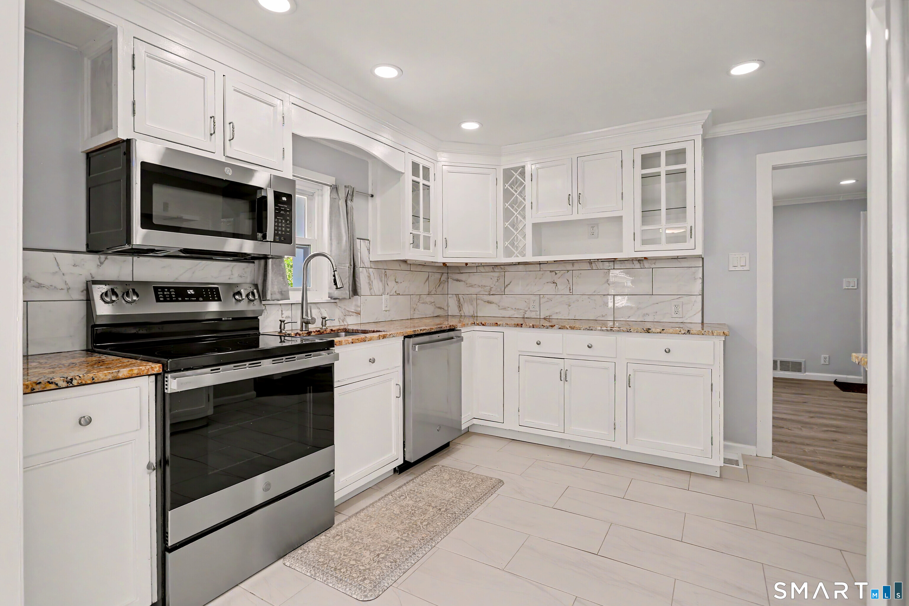 175 School Street Fairfield CT 06824