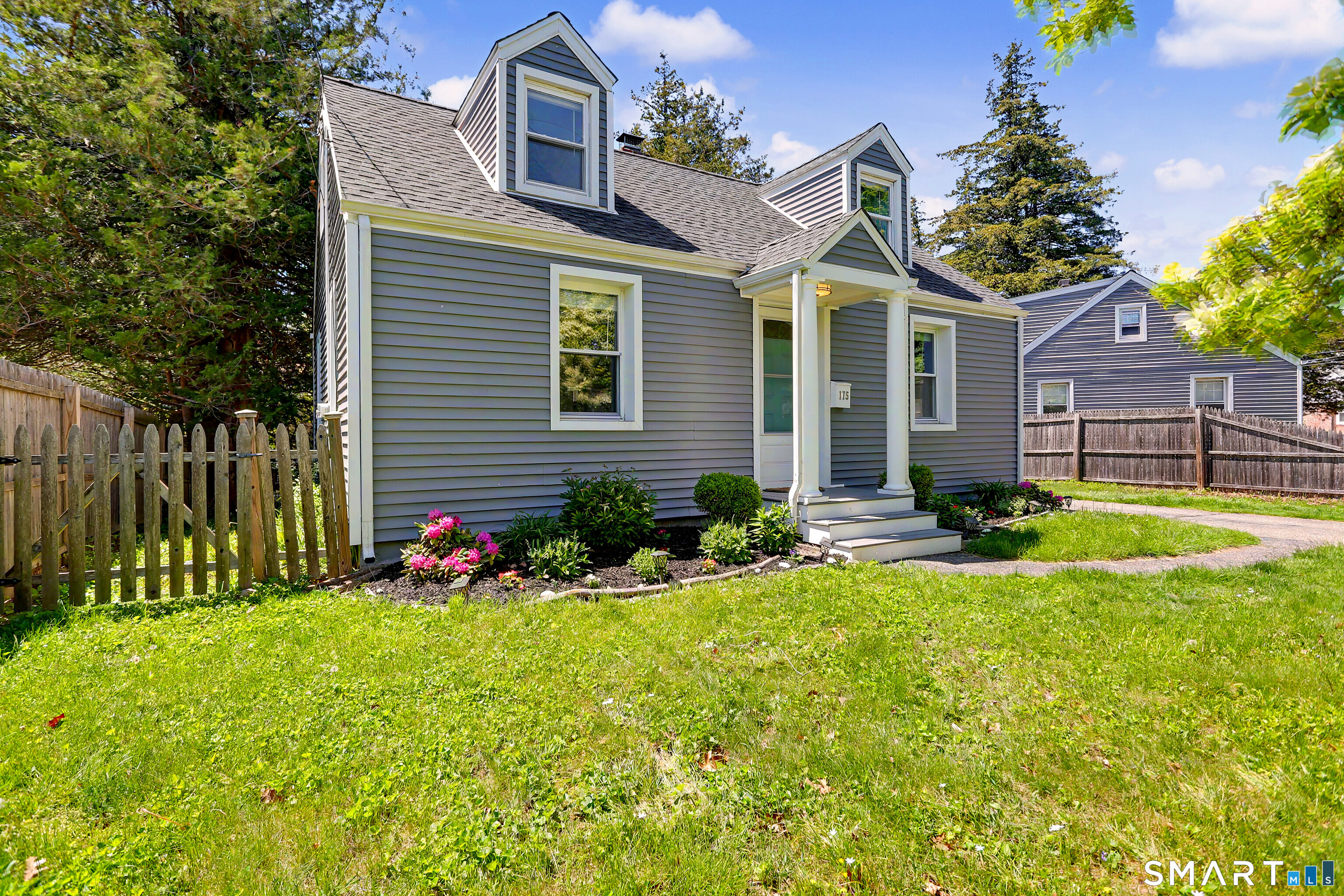 175 School Street Fairfield CT 06824