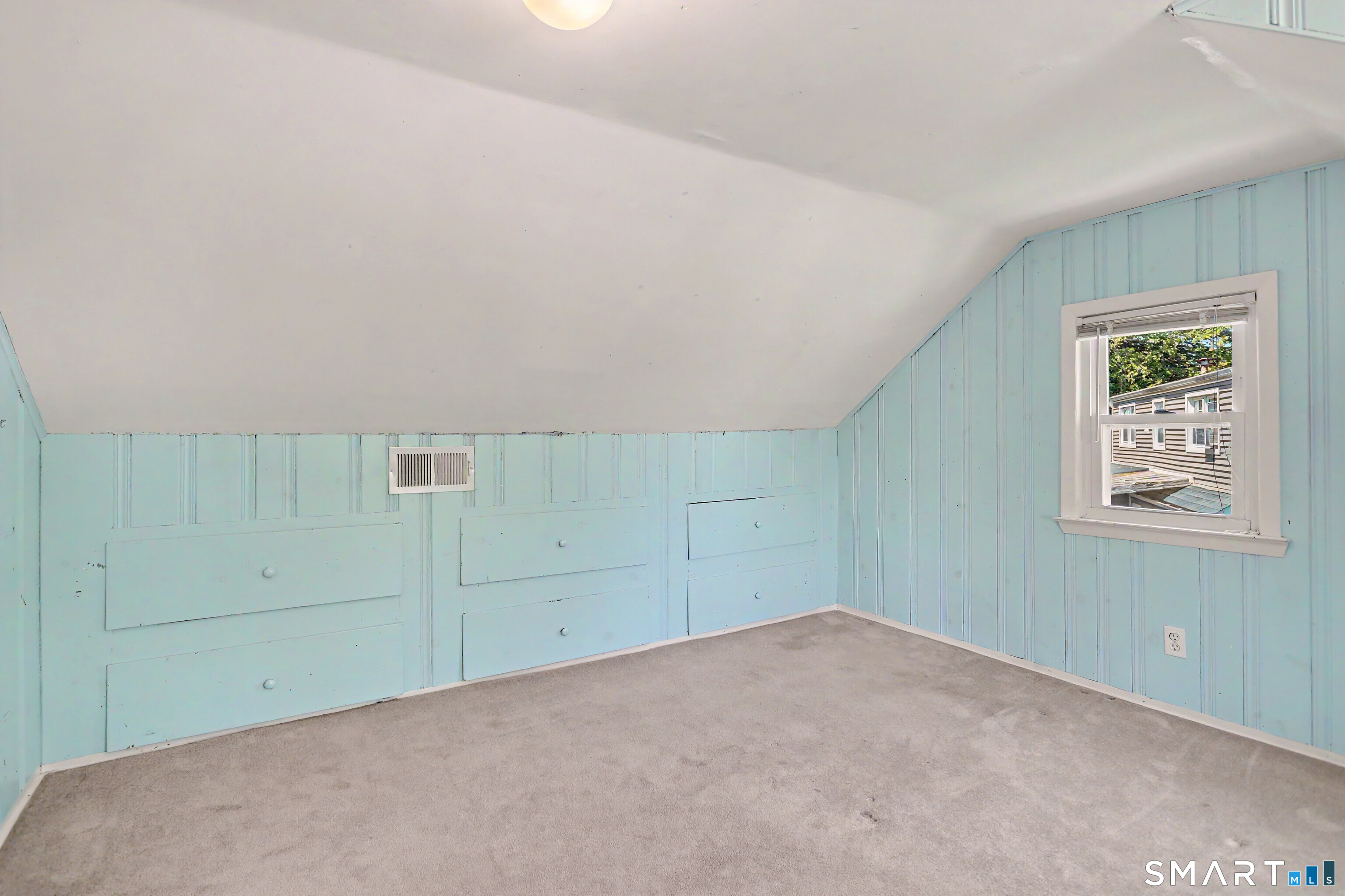 175 School Street Fairfield CT 06824