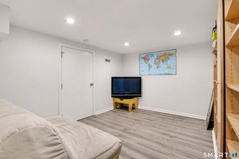 175 School Street Fairfield CT 06824