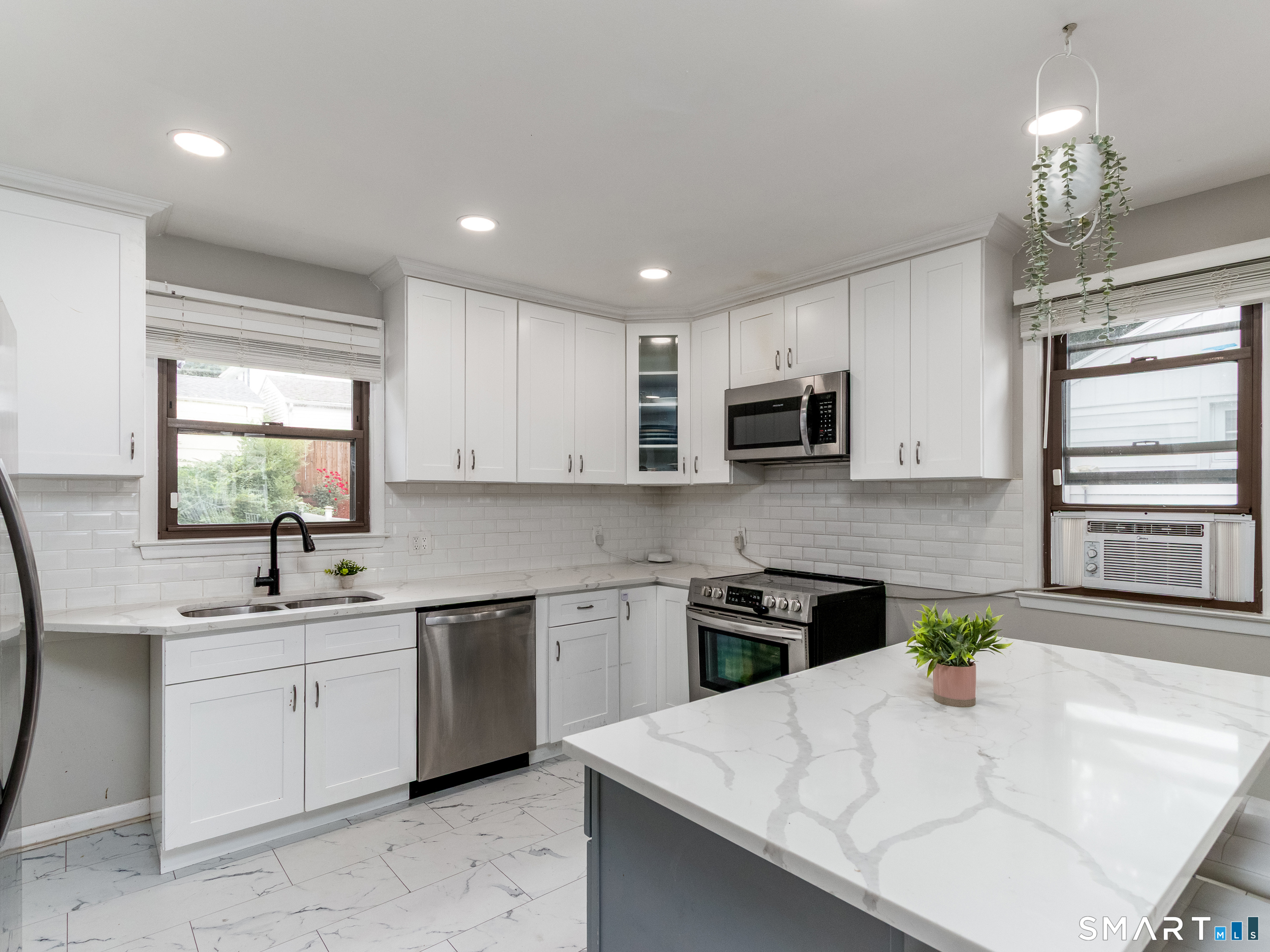 415 Painter Drive West Haven CT 06516