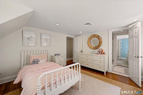 5 Farnham Court Westport CT 06880