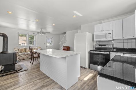 40 Hakim St Extension Danbury CT 06810
