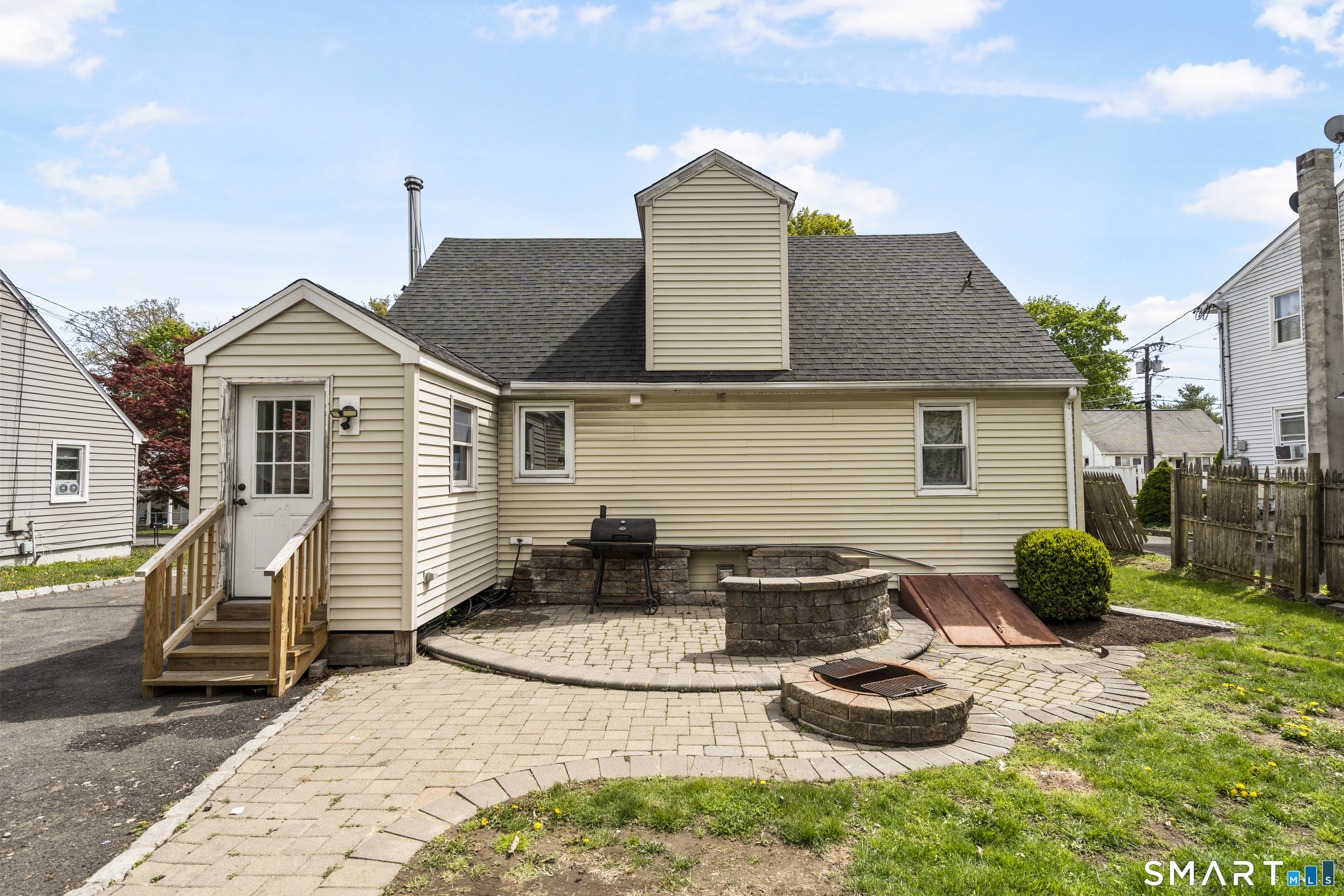40 Hakim St Extension Danbury CT 06810