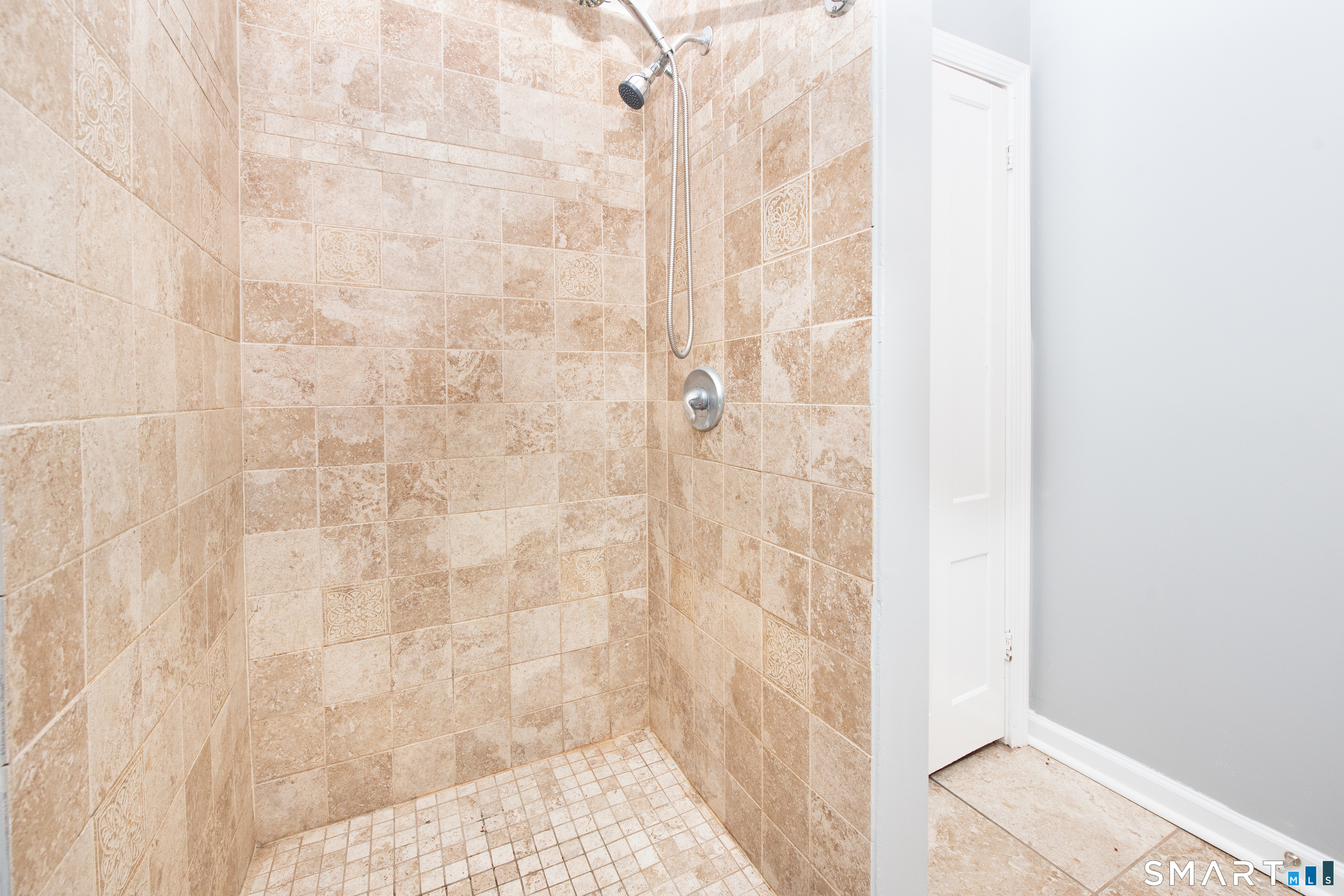 178 Litchfield Street Thomaston CT 06787