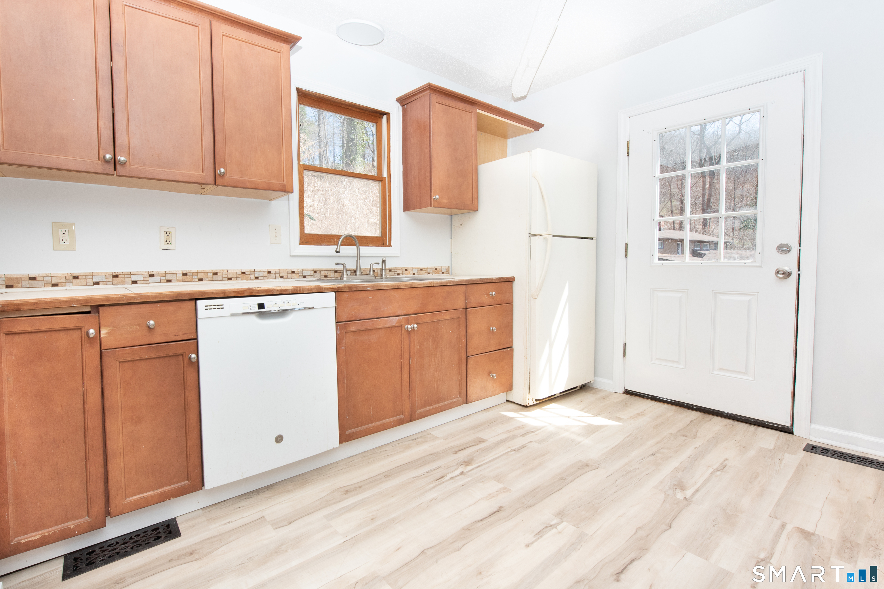 178 Litchfield Street Thomaston CT 06787