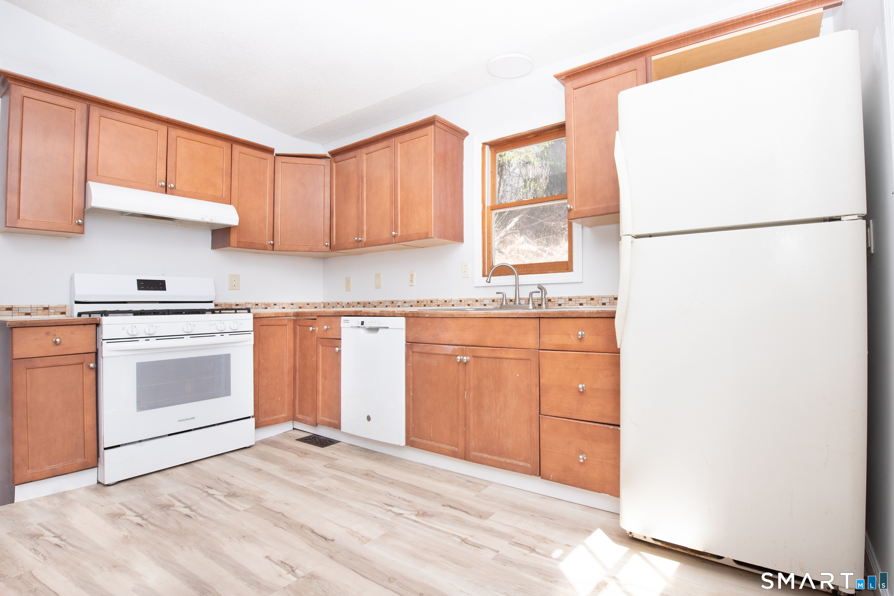178 Litchfield Street Thomaston CT 06787