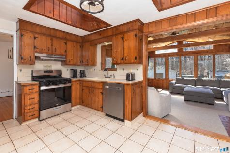 9 Stanley Drive Seymour CT 06483