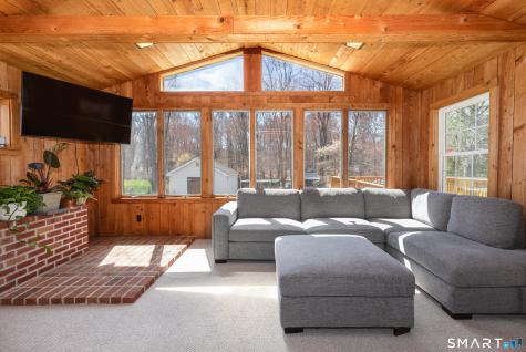 9 Stanley Drive Seymour CT 06483