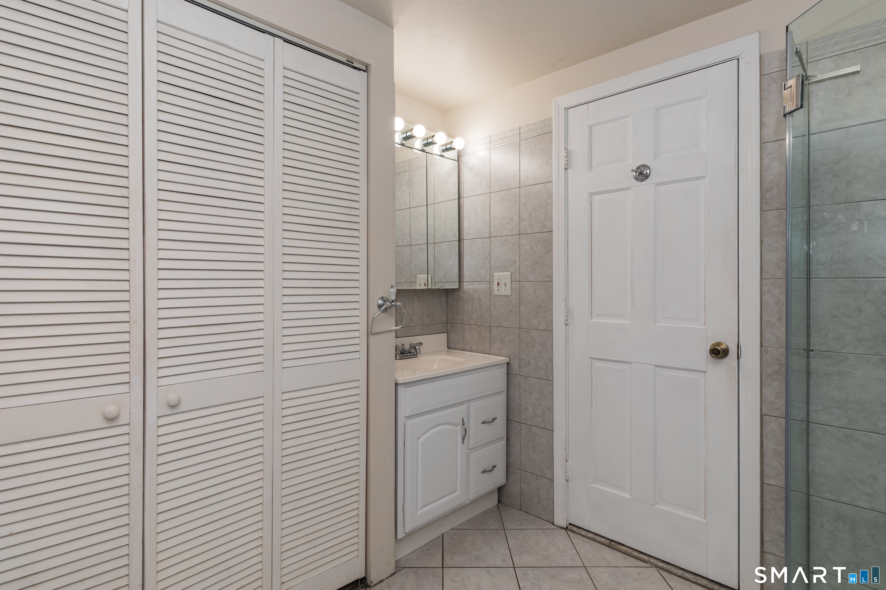 9 Stanley Drive Seymour CT 06483