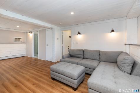 9 Stanley Drive Seymour CT 06483