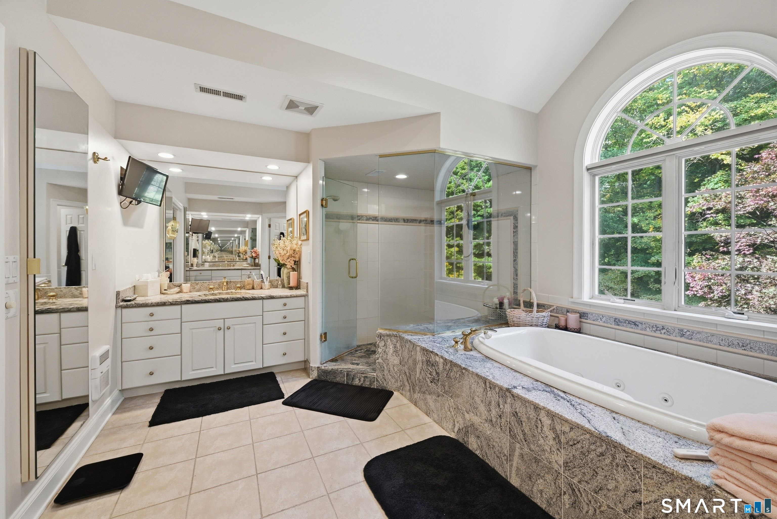 10 Taunton Hill Road Newtown CT 06470