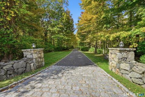 10 Taunton Hill Road Newtown CT 06470